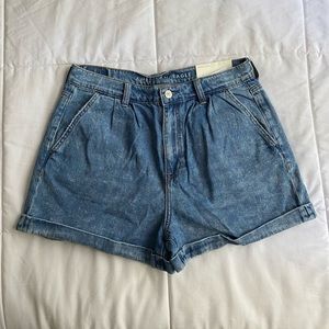 American Eagle High Rise Mom Shorts